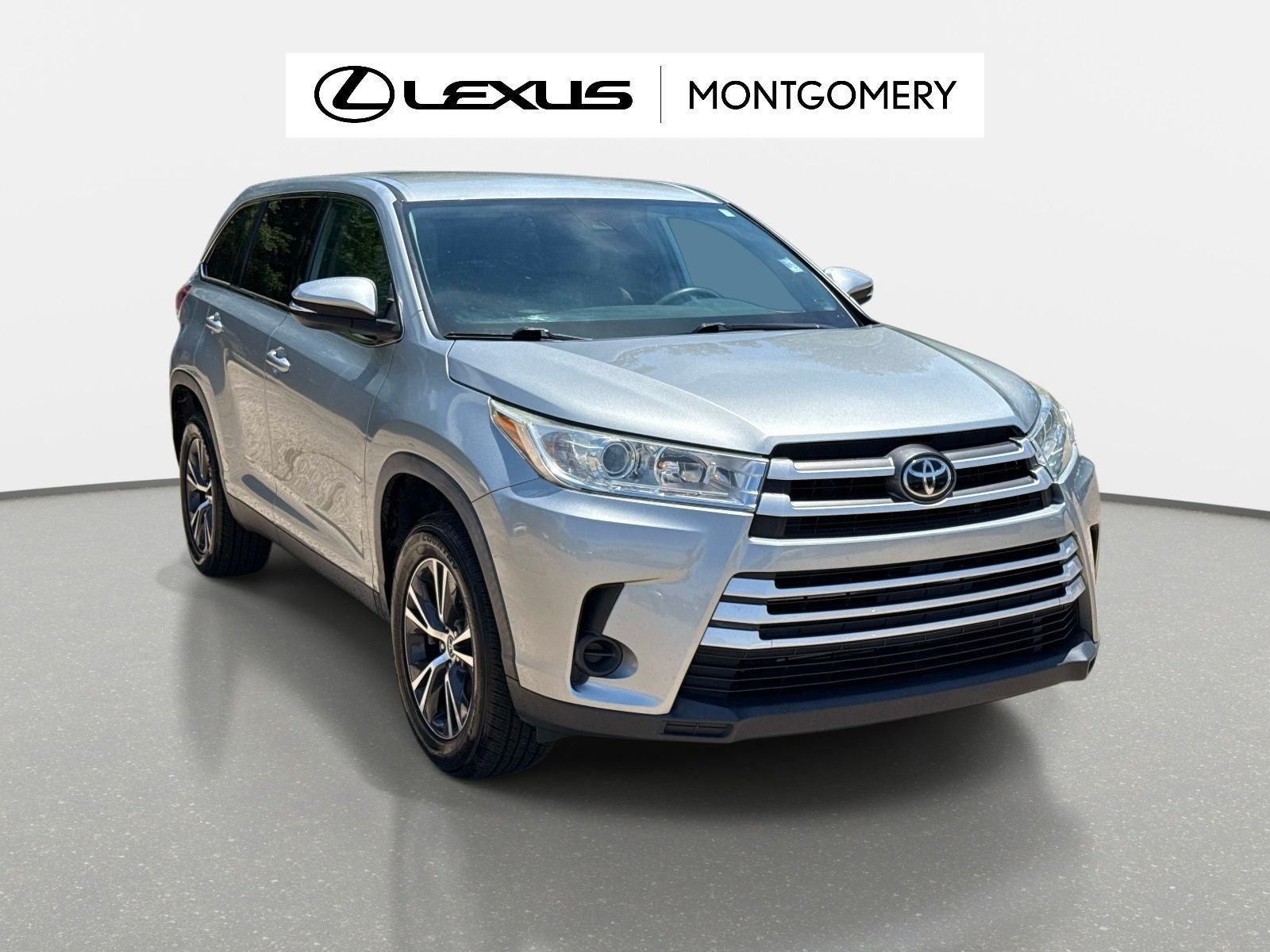 2019 Toyota Highlander LE in Celestial Silver Metallic — front three-quarter view